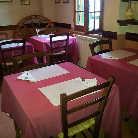 Rodrigo De Vivar Hotel